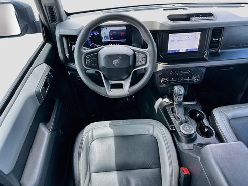 Used 2022 Ford Bronco 4-Door AWD/4WD image 19