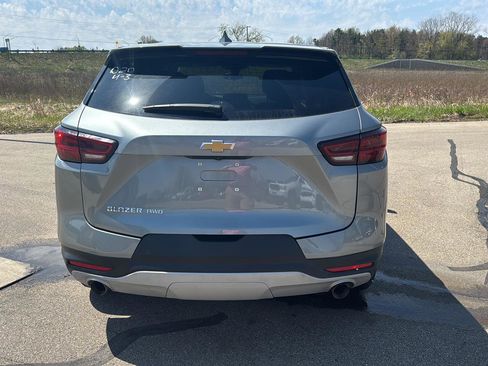 Used 2025 Chevrolet Blazer LT image 4