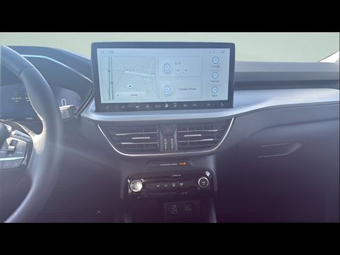 Used 2025 Ford Escape PHEV w/ PHEV Premium Package image 16