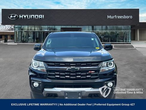 Used 2022 Chevrolet Colorado Z71 w/ Z71 Midnight Edition AWD/4WD image 2