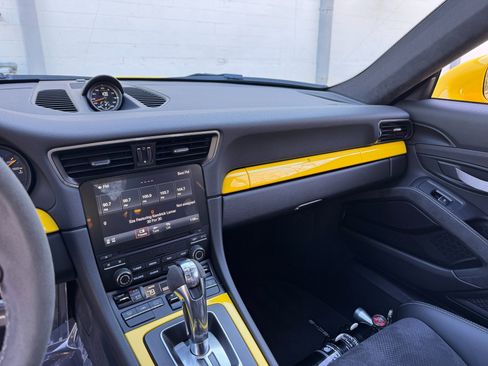 Used 2019 Porsche 911 GT3 RS image 40