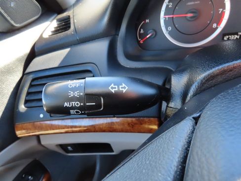 Used 2012 Honda Accord EX-L image 28