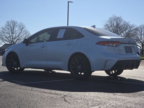 Used 2024 Toyota Corolla SE image 15