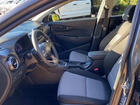 Used 2021 Hyundai Kona SE image 12