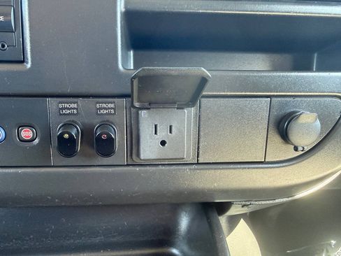 Used 2020 Chevrolet Express 3500 LS RWD image 36