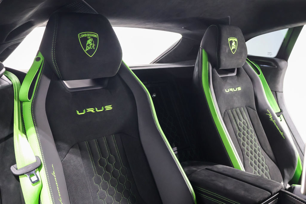 Used 2024 Lamborghini Urus Performante AWD/4WD image 50