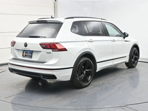 Used 2023 Volkswagen Tiguan SE R-Line AWD/4WD image 21