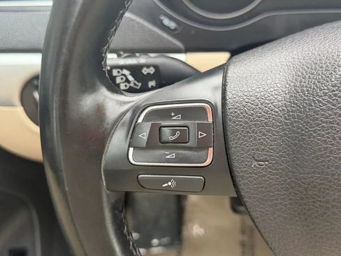 Used 2013 Volkswagen Jetta SE FWD image 18