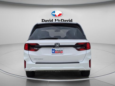 Certified 2025 Honda Odyssey EX-L image 5