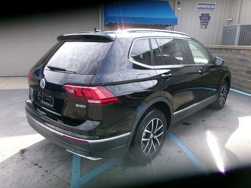 Used 2021 Volkswagen Tiguan SE AWD/4WD image 6