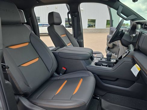 New 2026 GMC Sierra 1500 AT4 w/ AT4 Premium Package AWD/4WD image 10