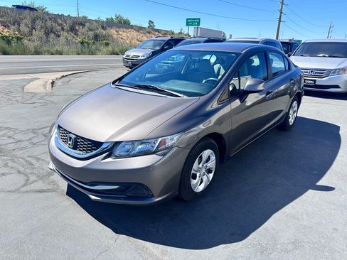 Used 2013 Honda Civic LX image 2