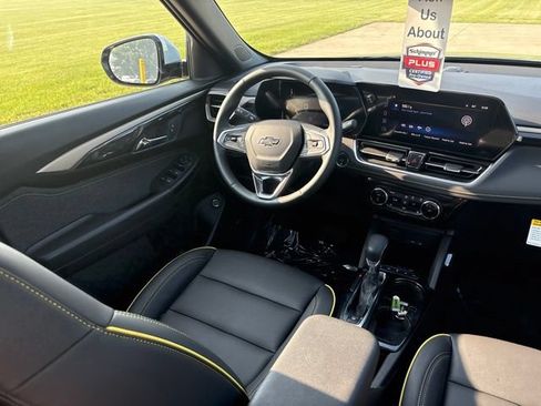 Used 2025 Chevrolet TrailBlazer ACTIV w/ Convenience Package AWD/4WD image 25