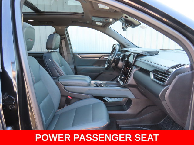 Used 2025 GMC Acadia AT4 AWD/4WD image 24