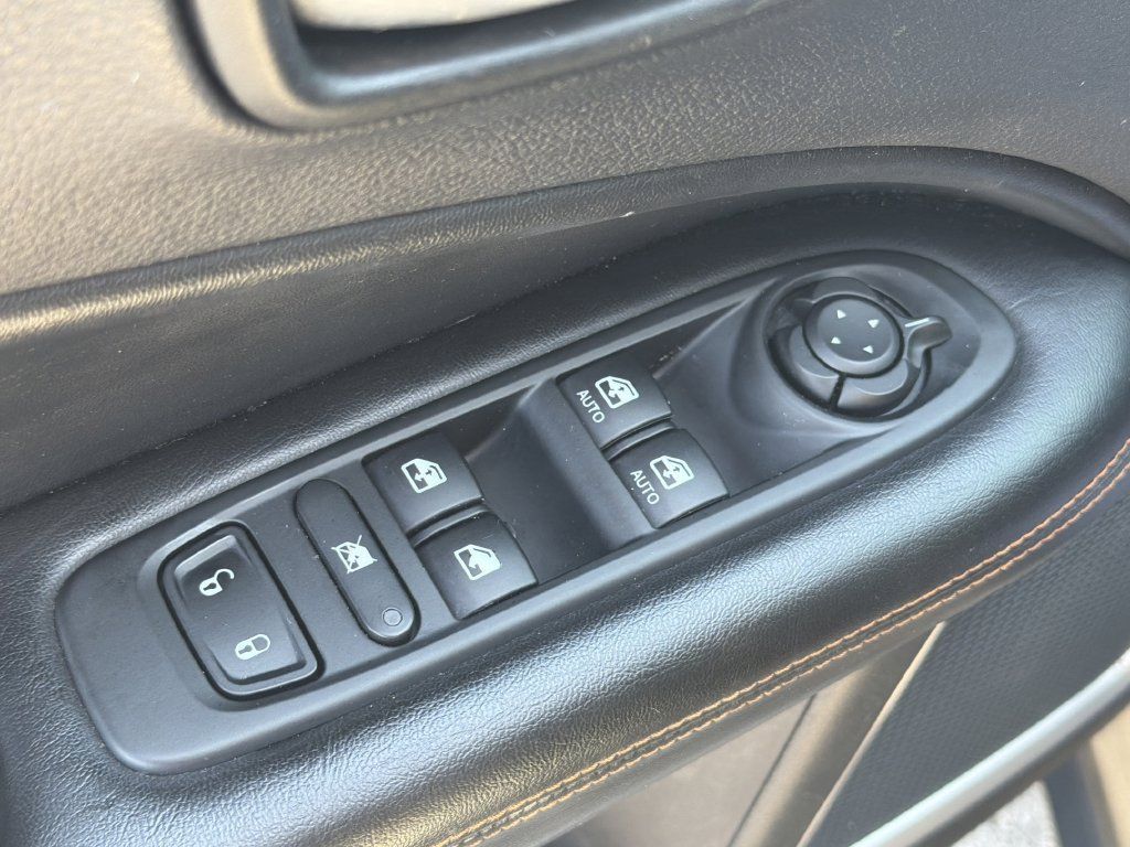 Used 2021 Jeep Compass Limited FWD image 12
