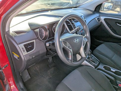 Used 2017 Hyundai Elantra GT image 16