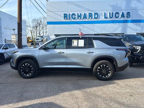 Used 2024 Chevrolet Traverse Z71 w/ LPO, Floor Liner Package image 9