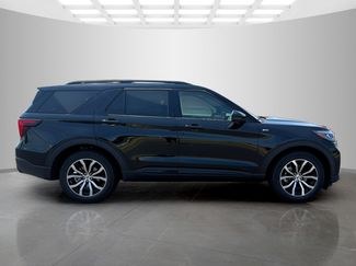 New 2026 Ford Explorer ST-Line w/ Premium Package RWD video 2