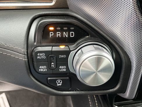 Used 2021 RAM 1500 Limited w/ Body Color Bumper Group image 38