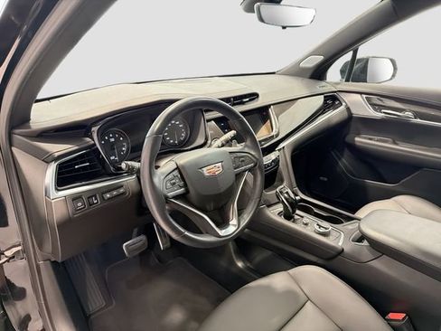 Certified 2024 Cadillac XT6 Sport w/ Technology Package AWD/4WD image 8