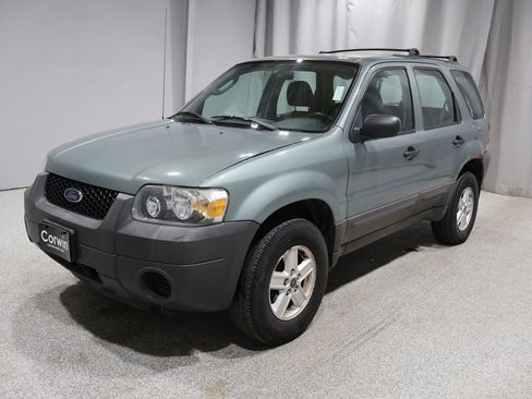 Used 2007 Ford Escape XLS image 6