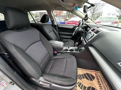 Used 2016 Subaru Outback 2.5i Premium image 12