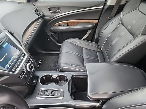 Used 2018 Acura MDX w/ Advance & Entertainment Pac AWD/4WD image 13