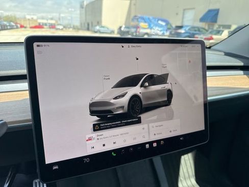 Used 2023 Tesla Model Y Performance image 18