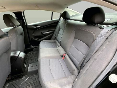 Used 2018 Chevrolet Cruze LS FWD image 21