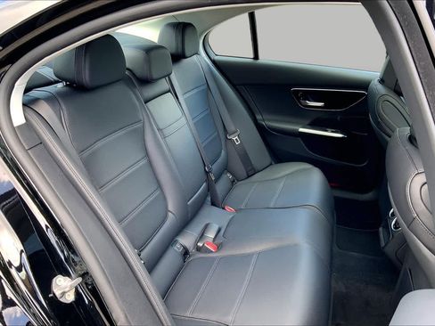 Used 2023 Mercedes-Benz C 300 4MATIC Sedan image 20