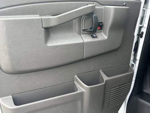 Used 2024 Chevrolet Express 2500 w/ Driver Convenience Package image 10