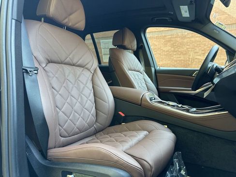 New 2026 BMW X5 xDrive40i w/ Climate Comfort Package image 24