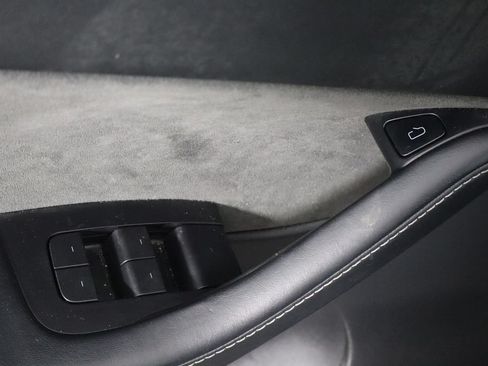 Used 2022 Tesla Model Y Long Range AWD/4WD image 18