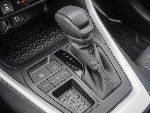 New 2025 Toyota RAV4 XLE image 22