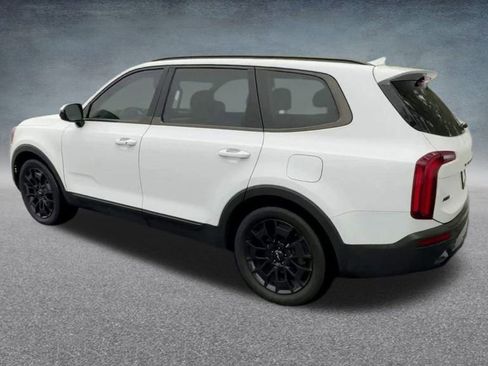 Used 2022 Kia Telluride SX w/ SX Prestige Package image 17