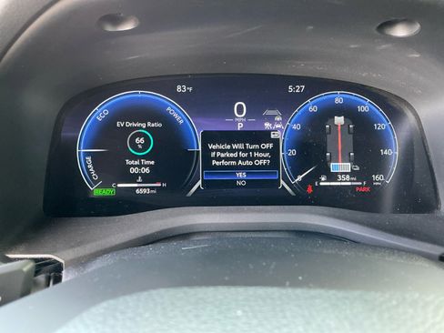 Used 2025 Toyota Camry XSE FWD image 10