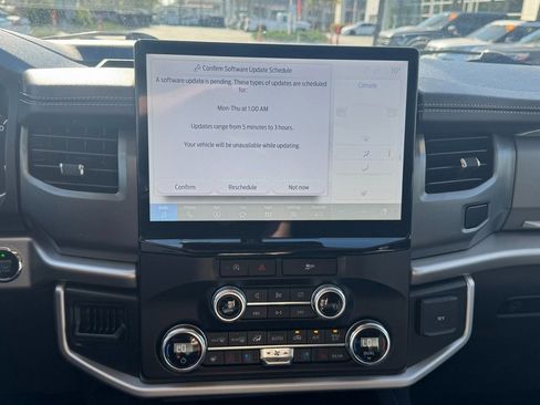 Certified 2024 Ford Expedition Max XLT image 28