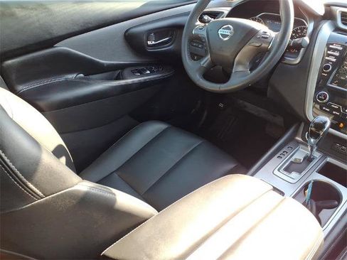 Certified 2022 Nissan Murano SV w/ SV Midnight Edition Package image 9