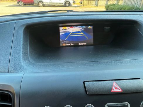 Used 2015 Honda CR-V LX image 16