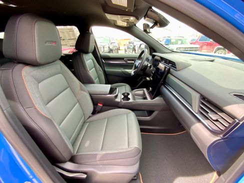 New 2026 GMC Terrain AT4 w/ Technology Package II image 24