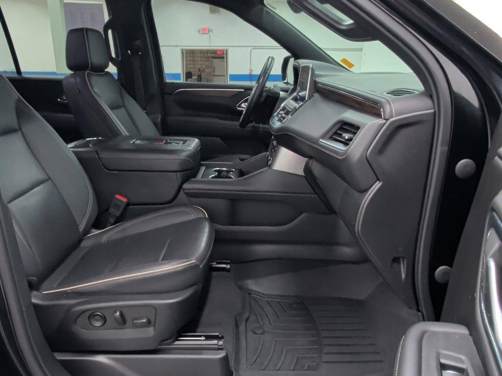Used 2023 Chevrolet Tahoe Premier AWD/4WD image 35