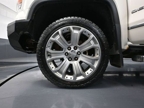 Used 2014 GMC Sierra 1500 Denali w/ Suspension Package, Off-Road image 18