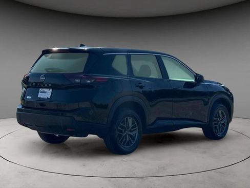 Certified 2024 Nissan Rogue S FWD image 6