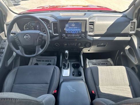 Used 2022 Nissan Frontier SV AWD/4WD image 24