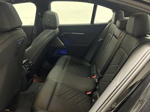 Used 2026 BMW 550e xDrive w/ Premium Package AWD/4WD image 28