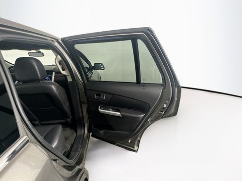 Used 2013 Ford Edge Limited FWD image 27