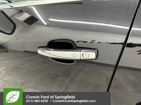 Used 2018 Buick Encore Sport Touring image 20