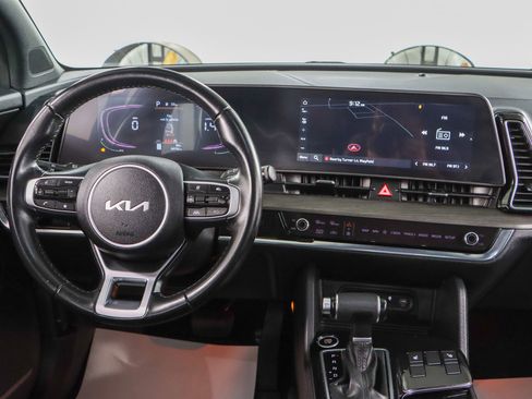 Used 2024 Kia Sportage X-Line w/ X-Line Premium Package image 17