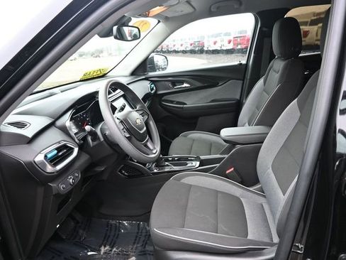 Used 2023 Chevrolet TrailBlazer LT w/ Convenience Package image 16
