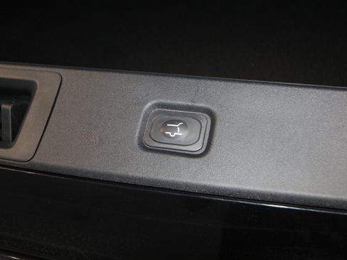 New 2026 Lincoln Navigator Reserve AWD/4WD image 42